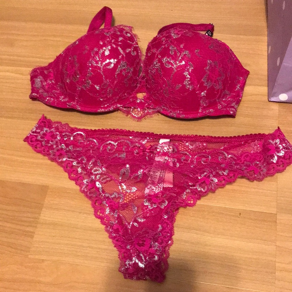 VS matching set